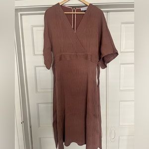 👗Closet London dress, never worn, without tags, kimono style fit.